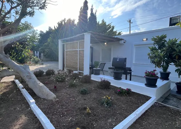 Kosaris Cottage
